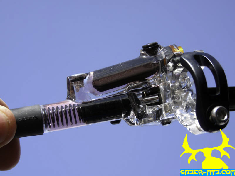 نام: soc2011-2012-shimano-xt-icetech-brake-cutaway01.JPG نمایش: 2453 اندازه: 87.4 کیلو بایت