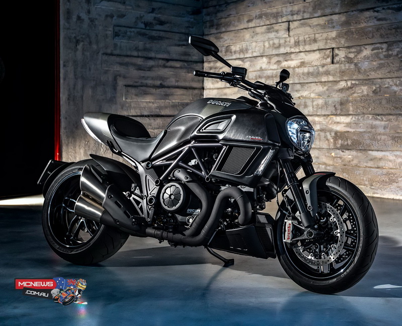 نام: Ducati-Diavel-Carbon-2016-2.jpg نمایش: 914 اندازه: 210.6 کیلو بایت