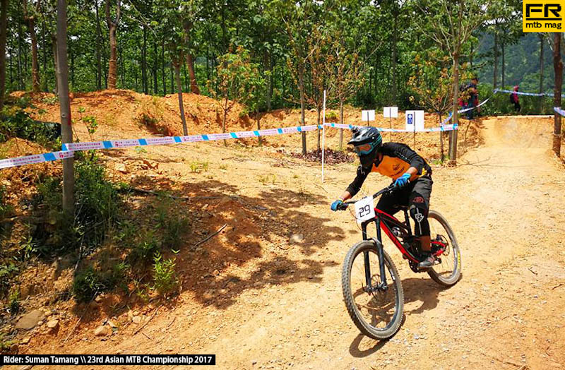 نام: 23rd-Asian-MTB-Championships-2017-Freerider-MTB-Magazine-INDIA_SUMAN-TAMANG.jpg نمایش: 194 اندازه: 213.7 کیلو بایت